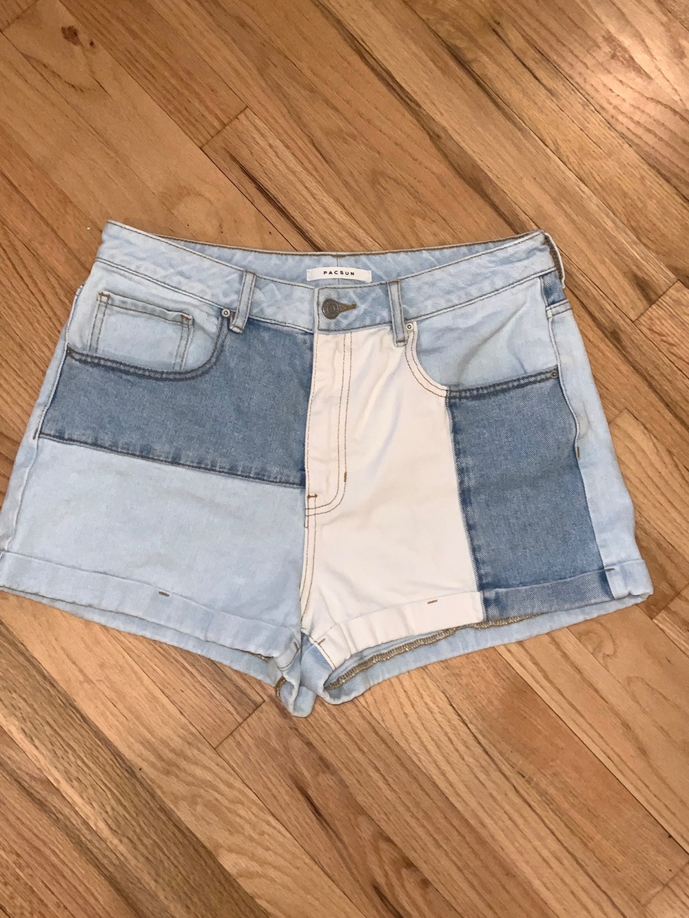 PacSun patch high waisted Denim Mom shorts size 30
